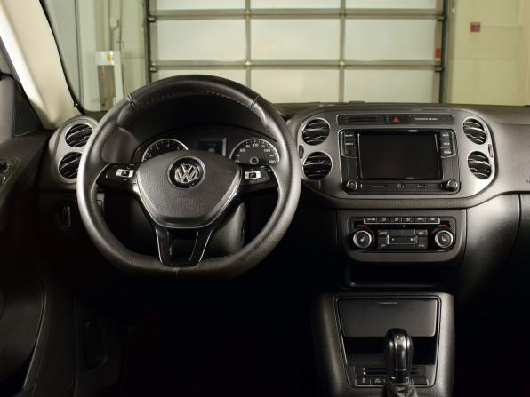Volkswagen Tiguan I Рестайлинг с пробегом 2015 года, цена 1 175 999 рублей, 271425 км, внедорожник, Автокод Объявления