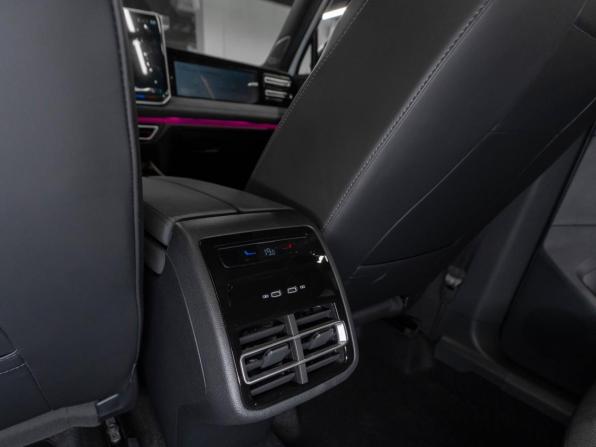 Volkswagen Tiguan III (China Market) с пробегом 2026 года, цена 5 090 000 рублей, 69 км, внедорожник, Автокод Объявления