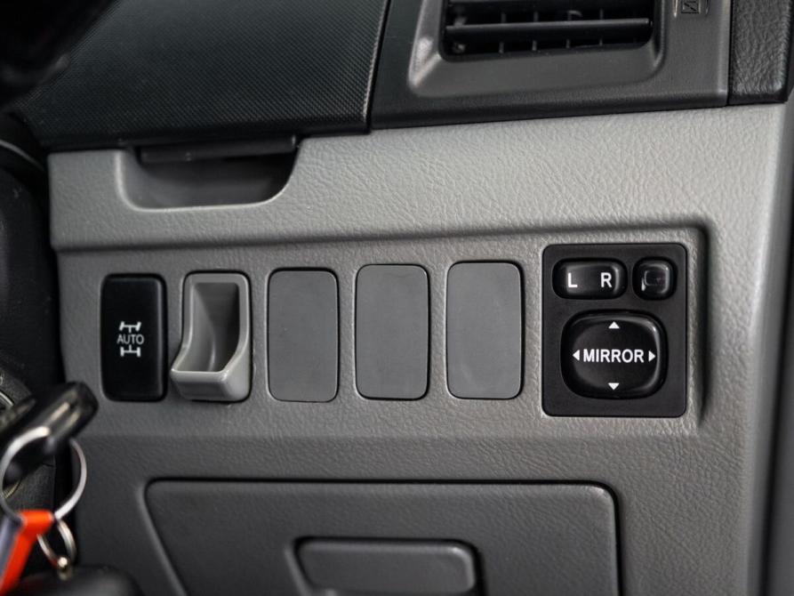Toyota Voxy I (R60) Иркутск  - изображение 15