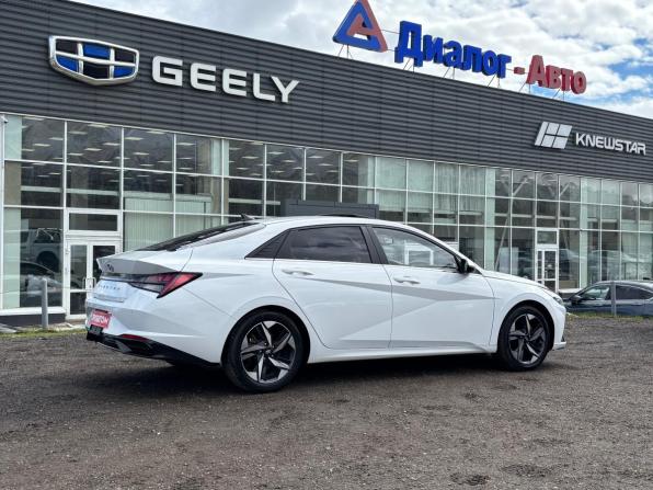 Hyundai Elantra VII (CN7) с пробегом 2021 года, цена 2 100 000 рублей, 18993 км, седан, Автокод Объявления