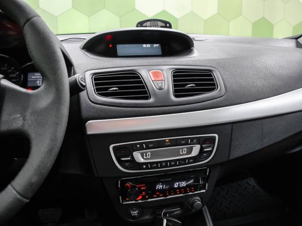 Renault Fluence I с пробегом 2010 года, цена 580 000 рублей, 143726 км, седан, Автокод Объявления