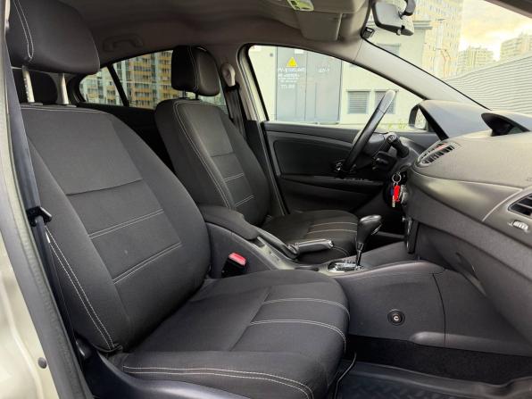 Renault Fluence I Рестайлинг с пробегом 2014 года, цена 685 000 рублей, 190156 км, седан, Автокод Объявления