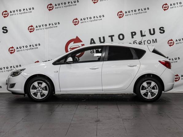 Opel Astra J с пробегом 2012 года, цена 699 000 рублей, 133599 км, хэтчбек, Автокод Объявления