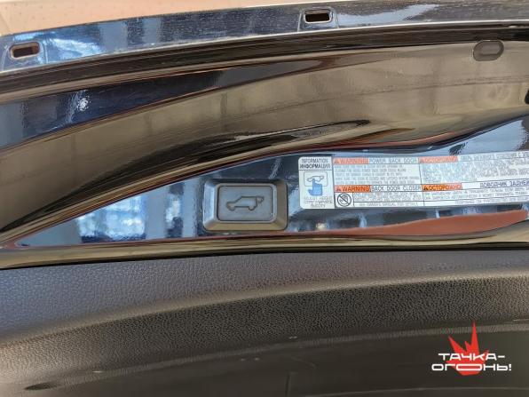 Toyota RAV4 IV (XA40) Рестайлинг с пробегом 2017 года, цена 2 378 000 рублей, 136000 км, внедорожник, Автокод Объявления