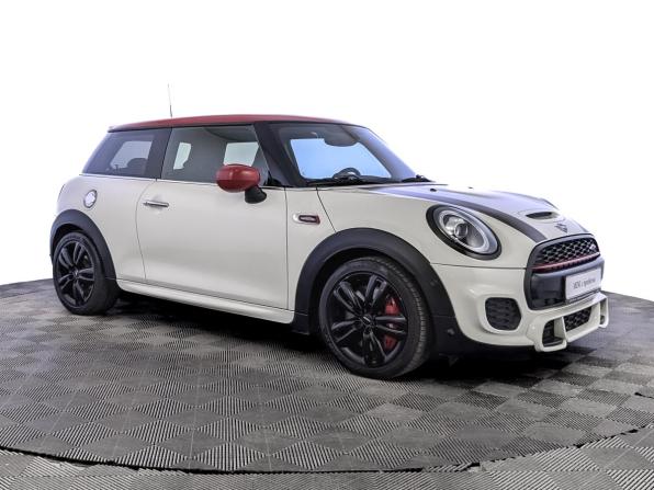 Mini Hatch III (F55/F56) Рестайлинг с пробегом 2020 года, цена 3 300 000 рублей, 84934 км, хэтчбек, Автокод Объявления