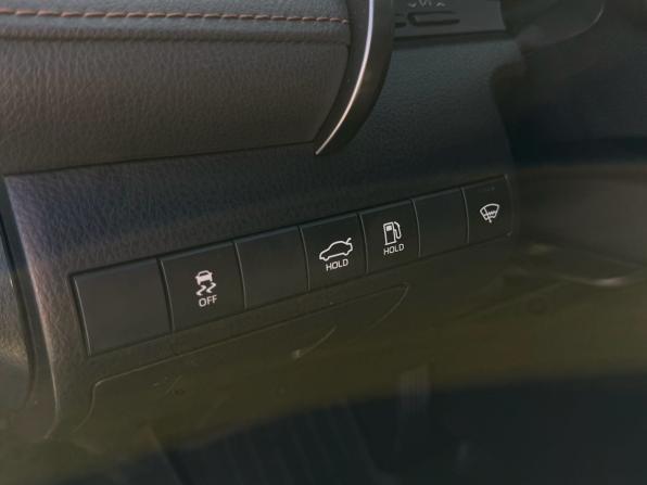 Toyota Camry VIII (XV70) с пробегом 2019 года, цена 2 405 000 рублей, 127156 км, седан, Автокод Объявления