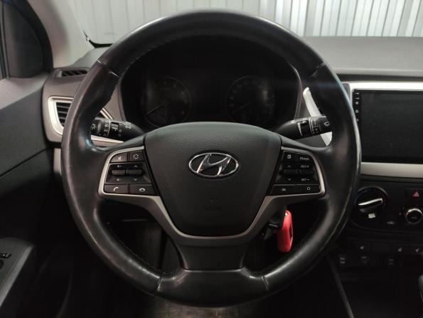 Hyundai Solaris II с пробегом 2019 года, цена 1 439 000 рублей, 78698 км, седан, Автокод Объявления