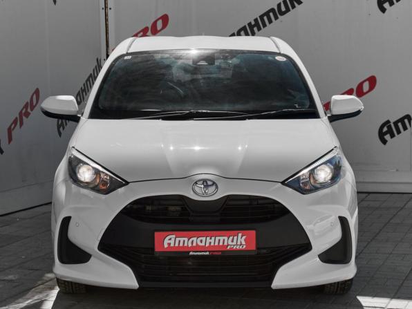 Toyota Yaris IV с пробегом 2021 года, цена 1 370 000 рублей, 66183 км, хэтчбек, Автокод Объявления