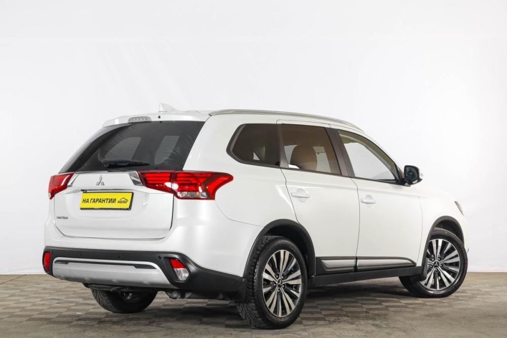 Mitsubishi Outlander III Рестайлинг 3 Тюмень  - изображение 7