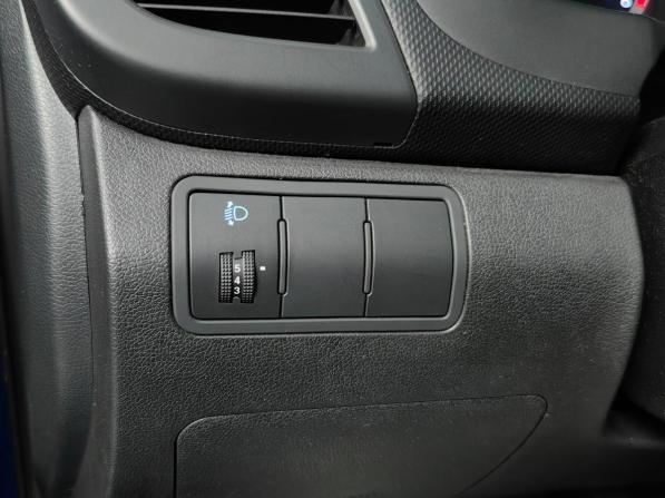 Hyundai Solaris I с пробегом 2012 года, цена 777 000 рублей, 107426 км, седан, Автокод Объявления