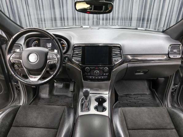 Jeep Grand Cherokee IV (WK2) Рестайлинг с пробегом 2018 года, цена 3 549 000 рублей, 145000 км, внедорожник, Автокод Объявления