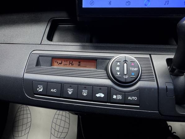 Honda Freed I Рестайлинг с пробегом 2012 года, цена 1 250 000 рублей, 159534 км, компактвэн, Автокод Объявления
