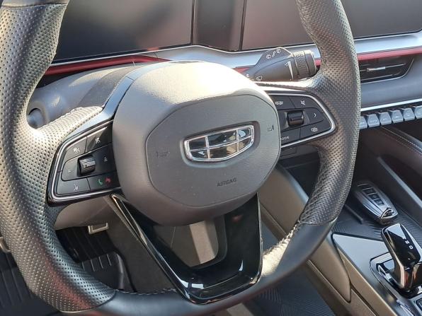 Geely Coolray I Рестайлинг с пробегом 2024 года, цена 2 130 000 рублей, 32100 км, внедорожник, Автокод Объявления