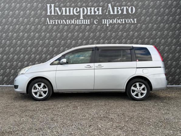 Toyota ISis I Рестайлинг с пробегом 2010 года, цена 1 050 000 рублей, 121300 км, минивэн, Автокод Объявления