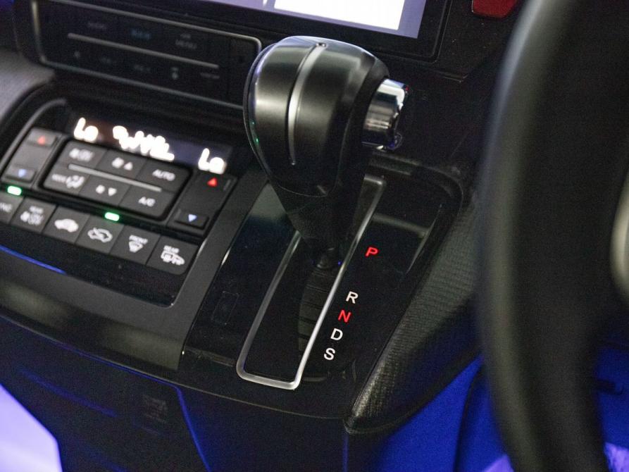 Honda Stepwgn V Рестайлинг Иркутск  - изображение 15