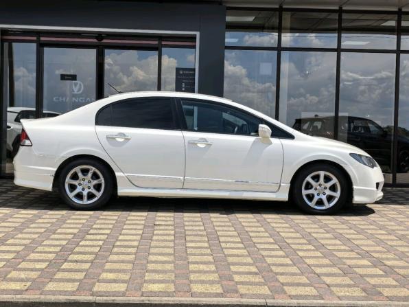 Honda Civic VIII Рестайлинг с пробегом 2009 года, цена 694 000 рублей, 165600 км, седан, Автокод Объявления