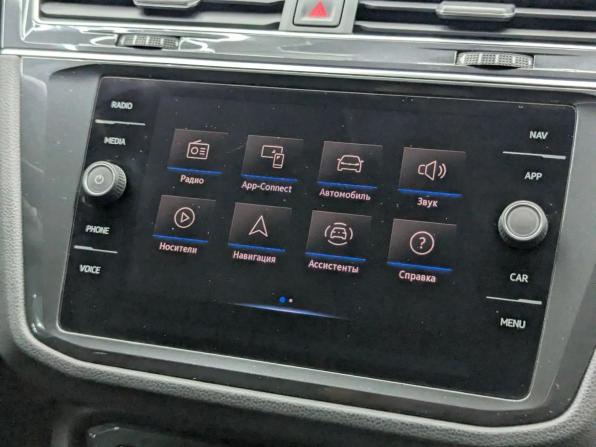 Volkswagen Tiguan II Рестайлинг с пробегом 2021 года, цена 2 849 000 рублей, 38500 км, внедорожник, Автокод Объявления