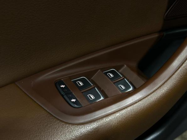 Audi A6 IV (C7) Рестайлинг с пробегом 2015 года, цена 2 270 000 рублей, 192691 км, седан, Автокод Объявления