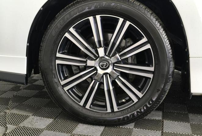 Lexus LX III Рестайлинг 2 с пробегом 2020 года, цена 10 500 000 рублей, 186000 км, внедорожник, Автокод Объявления