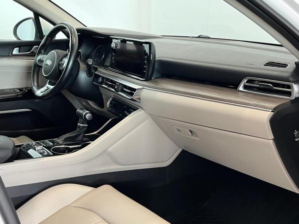 Kia K5 III с пробегом 2020 года, цена 2 320 000 рублей, 119862 км, седан, Автокод Объявления
