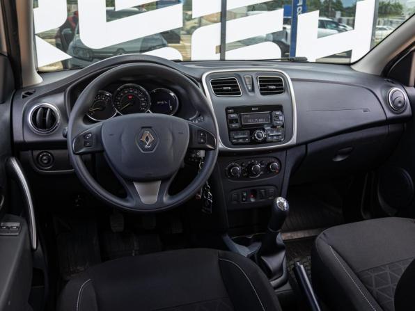 Renault Sandero II с пробегом 2018 года, цена 1 240 000 рублей, 34467 км, хэтчбек, Автокод Объявления