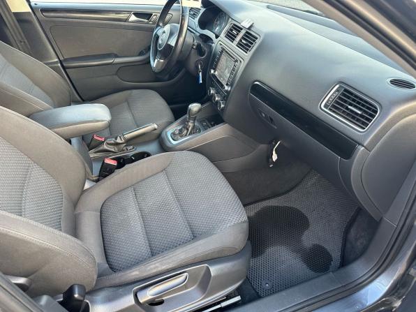 Volkswagen Jetta VI с пробегом 2012 года, цена 1 090 000 рублей, 133211 км, седан, Автокод Объявления