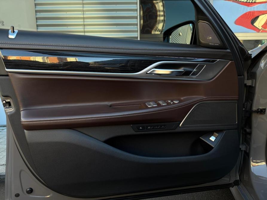BMW 7 серии VI (G11/G12) Рестайлинг Иркутск  - изображение 21