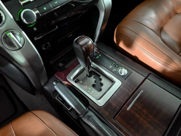 Toyota Land Cruiser 200 Series Рестайлинг 1 с пробегом 2015 года, цена 4 370 000 рублей, 180099 км, внедорожник, Автокод Объявления