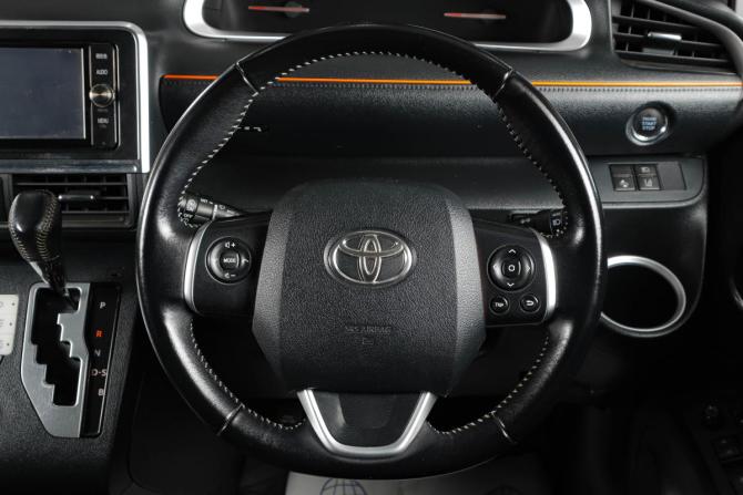 Toyota Sienta II с пробегом 2016 года, цена 1 469 000 рублей, 102000 км, компактвэн, Автокод Объявления