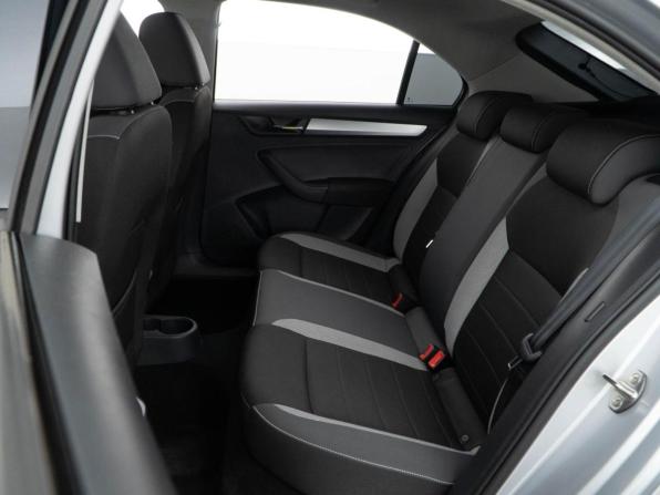 Skoda Rapid I Рестайлинг с пробегом 2018 года, цена 1 437 050 рублей, 63192 км, лифтбек, Автокод Объявления