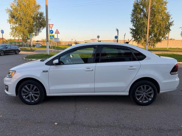 Volkswagen Polo V Рестайлинг с пробегом 2020 года, цена 1 169 900 рублей, 122000 км, седан, Автокод Объявления