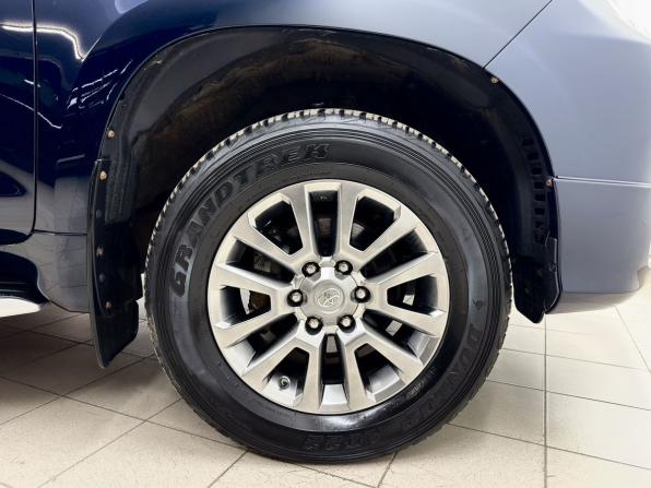 Toyota Land Cruiser Prado 150 Series Рестайлинг 2 с пробегом 2019 года, цена 5 599 000 рублей, 112739 км, внедорожник, Автокод Объявления