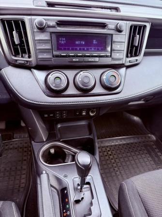 Toyota RAV4 IV (XA40) Рестайлинг с пробегом 2015 года, цена 2 050 000 рублей, 123000 км, внедорожник, Автокод Объявления