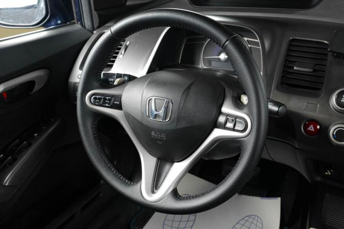 Honda Civic VIII с пробегом 2007 года, цена 839 000 рублей, 302000 км, седан, Автокод Объявления