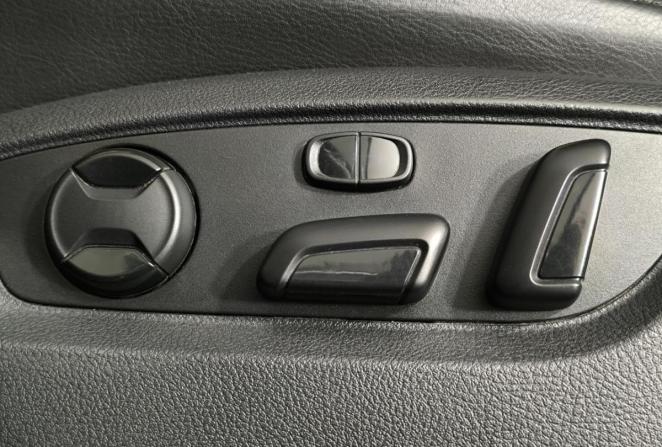 Volkswagen Touareg II с пробегом 2012 года, цена 2 080 000 рублей, 265167 км, внедорожник, Автокод Объявления