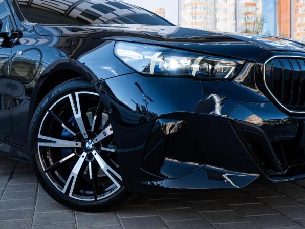 BMW 5 серии VIII (G60/G61/G68) с пробегом 2024 года, цена 7 630 000 рублей, 51929 км, седан, Автокод Объявления