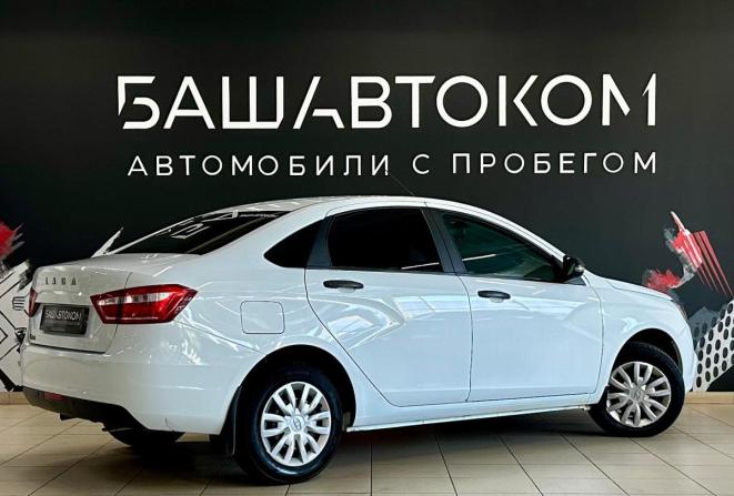 Lada (ВАЗ) Vesta I с пробегом 2021 года, цена 899 000 рублей, 131539 км, седан, Автокод Объявления