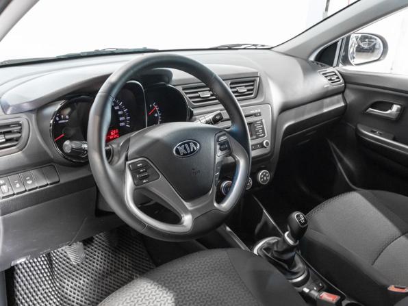 Kia Rio III Рестайлинг с пробегом 2017 года, цена 916 300 рублей, 164122 км, седан, Автокод Объявления