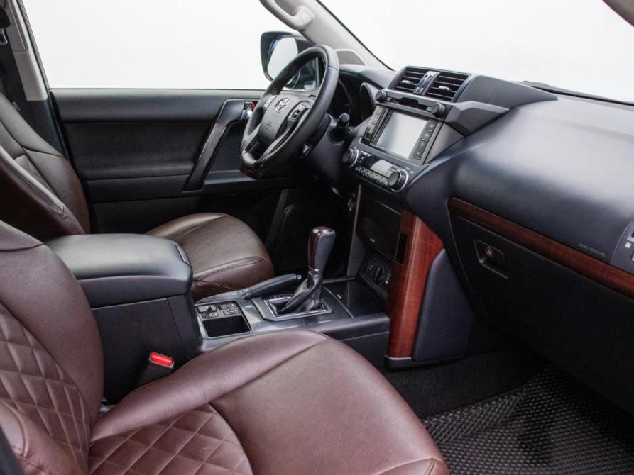 Toyota Land Cruiser Prado 150 Series Рестайлинг 1 Москва  - изображение 9