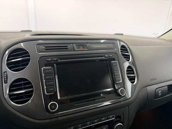 Volkswagen Tiguan I Рестайлинг с пробегом 2012 года, цена 1 329 000 рублей, 260167 км, внедорожник, Автокод Объявления