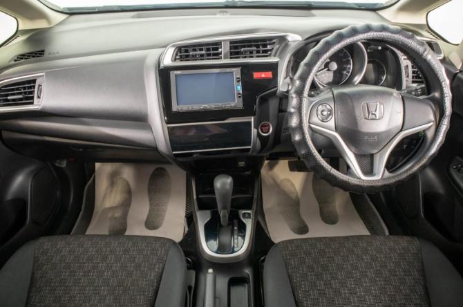Honda Fit III с пробегом 2017 года, цена 1 099 000 рублей, 95000 км, хэтчбек, Автокод Объявления