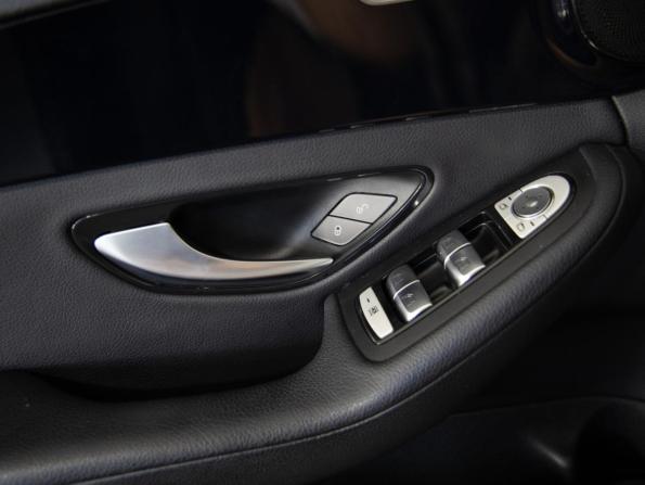 Mercedes-Benz C-Класс IV (W205) Рестайлинг с пробегом 2019 года, цена 3 250 000 рублей, 70852 км, седан, Автокод Объявления