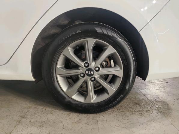Kia Rio IV Рестайлинг с пробегом 2020 года, цена 1 315 000 рублей, 153936 км, седан, Автокод Объявления
