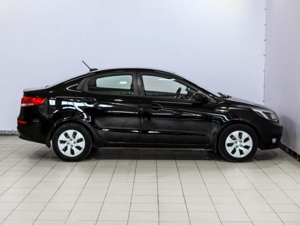 Kia Rio III Рестайлинг с пробегом 2017 года, цена 1 095 000 рублей, 172426 км, седан, Автокод Объявления