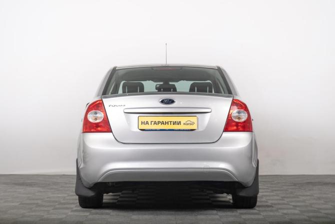 Ford Focus II Рестайлинг с пробегом 2011 года, цена 629 000 рублей, 204000 км, седан, Автокод Объявления
