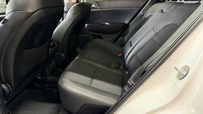 Kia Sportage IV Рестайлинг с пробегом 2019 года, цена 2 323 400 рублей, 101087 км, внедорожник, Автокод Объявления