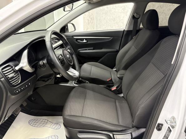 Kia Rio IV Рестайлинг с пробегом 2021 года, цена 1 635 000 рублей, 88454 км, седан, Автокод Объявления