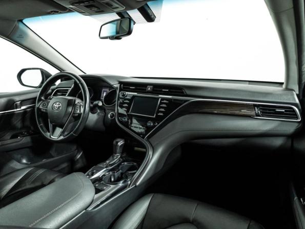 Toyota Camry VIII (XV70) с пробегом 2019 года, цена 2 089 700 рублей, 233527 км, седан, Автокод Объявления