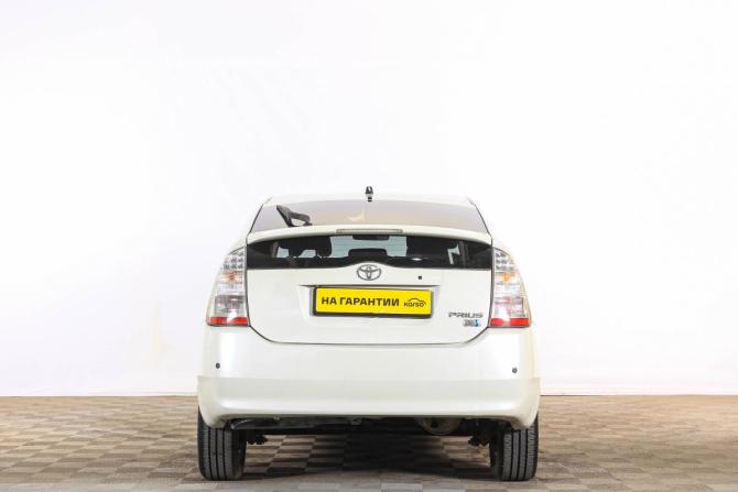 Toyota Prius II Рестайлинг (XW20) с пробегом 2008 года, цена 679 000 рублей, 309000 км, лифтбек, Автокод Объявления