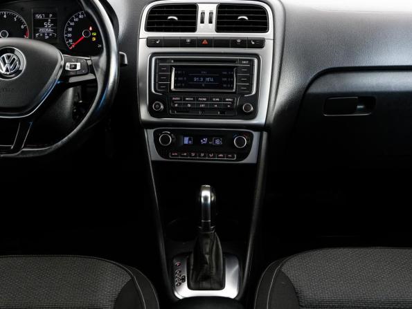 Volkswagen Polo V Рестайлинг с пробегом 2015 года, цена 999 000 рублей, 200357 км, седан, Автокод Объявления